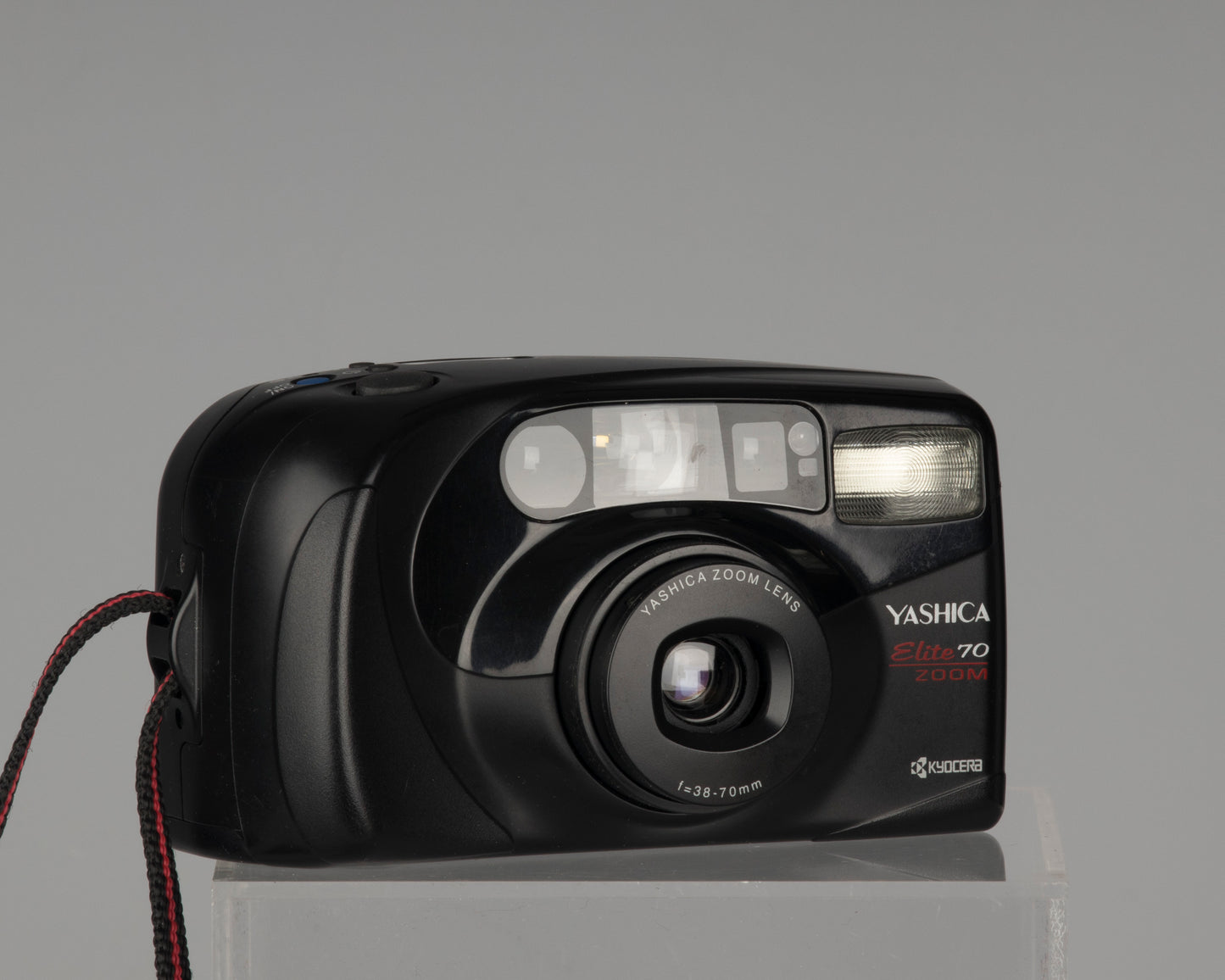 Appareil photo argentique Yashica Eite Zoom 70 35 mm 