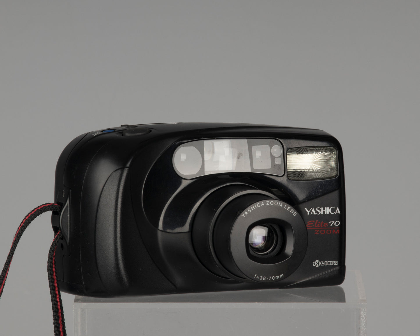 Appareil photo argentique Yashica Eite Zoom 70 35 mm 