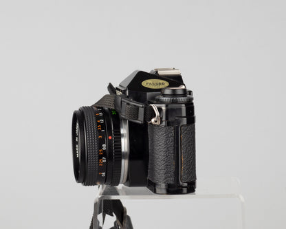 Yashica FX-D 35 mm SLR + objectif 50 mm f1.9 (série 253099)
