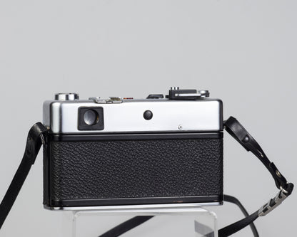 Yashica MG-1 rangefinder 35mm camera (serial 70600635)