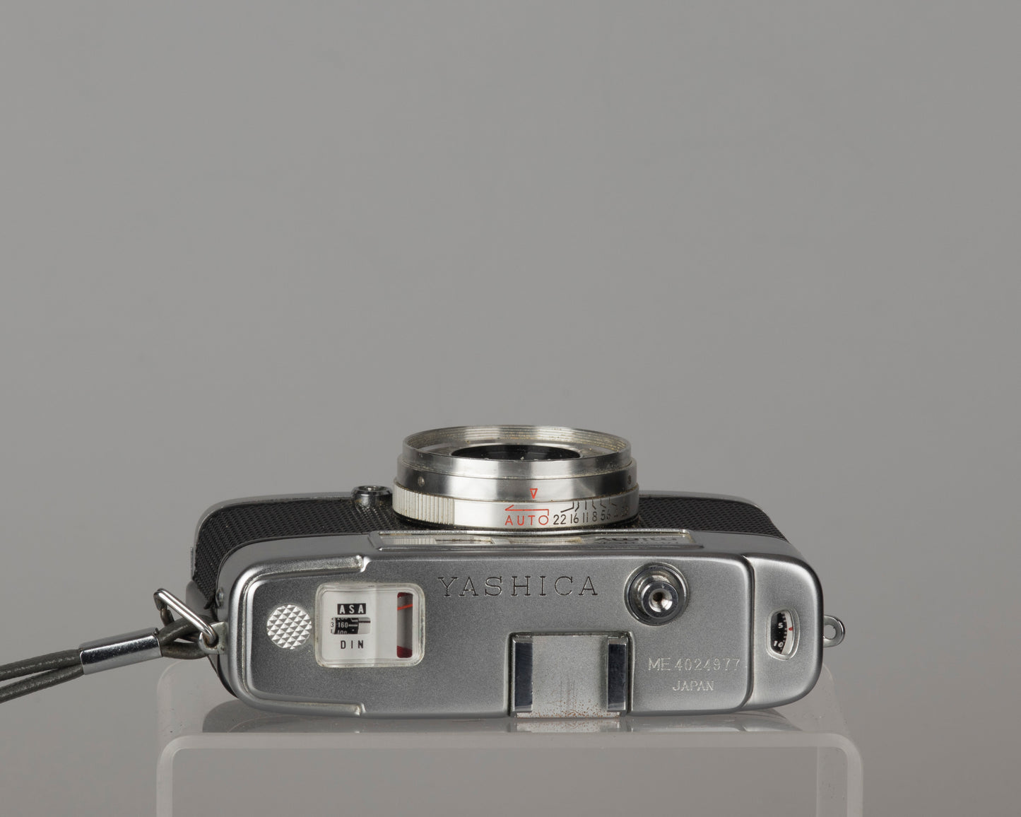 Yashica Mimy half-frame 35mm camera plus Braun flash